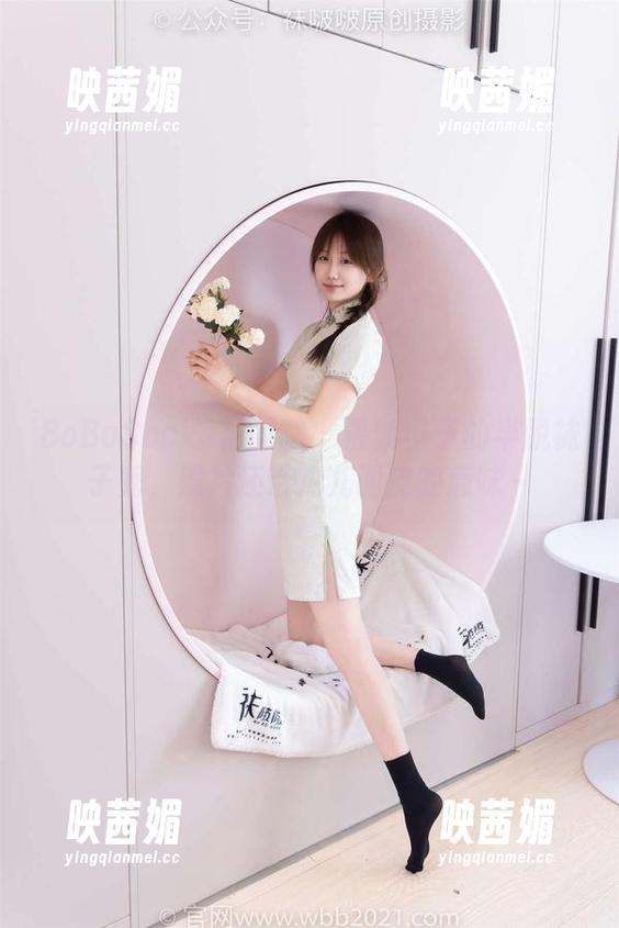 BoBoSocks袜啵啵-稚予 BoBoSocks袜啵啵 - 最新稚予的半脱袜子秀,照片还带点儿调皮的意味~