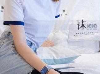 BoBoSocks袜啵啵 – 厚黑丝风格，糯米原图中的独特气质