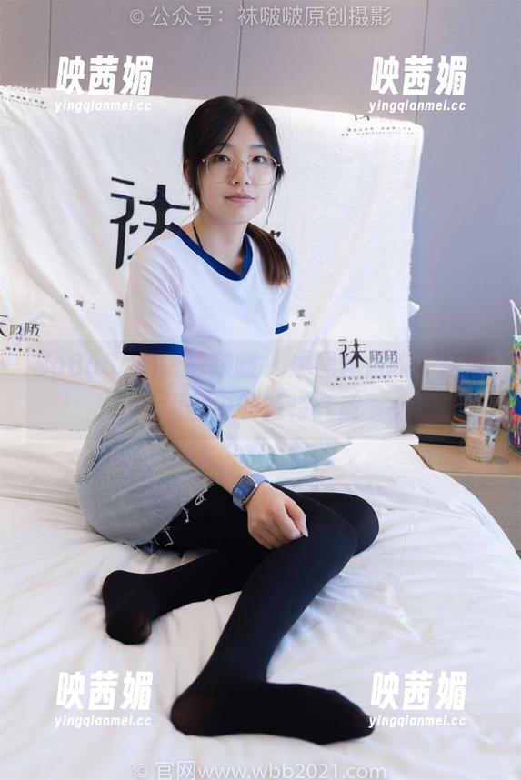 BoBoSocks袜啵啵 - 厚黑丝风格，糯米原图中的独特气质