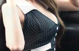 GIRLT果团网 – 全套的女仆风，沈梦瑶只要抬起手，我觉得整个房间的空气都变得不一样了？