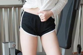 HuaYang花漾 – 娜露Selena和她的短裙，图片记录了什么你不知道的乐趣！