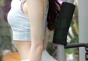 MFStar模范学院 – 一组逸动的兔女郎图片，让郑颖姗Bev的魔力溢出屏幕