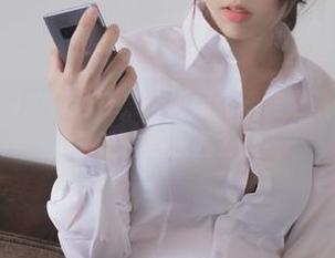 Mozzi(모찌)的海边合集：如何在沙滩上演绎“我是不是该吃点东西？”