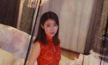 PANS写真 – 我已经被小青的连衣裙“首页”了，这图包真不应该放在我眼前…