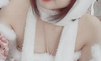 Tomiko(とみこ)的夏日水着合集——我说这打扮是要去海边还是游泳池啊？