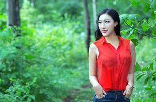 TuiGirl推女郎 – 最新套装分享，王馨瑶轻松驾驭，我都想把衣柜翻一遍！