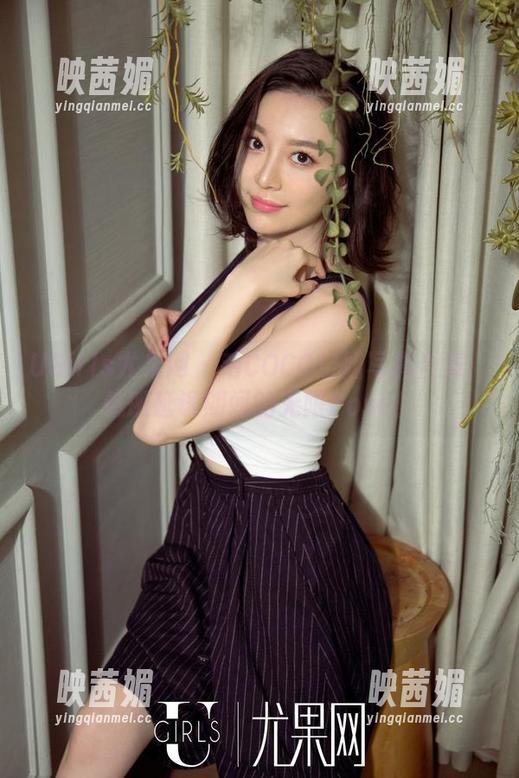 UGirls尤果网 - 毛COCO空姐写真合集：航班延误期间的无限Pose！