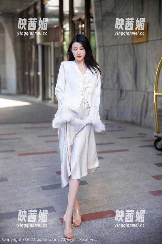 Xiuren秀人网-LindaLinda Xiuren秀人网 - 看,LindaLinda的女友写真里,连阴影都在撒娇!