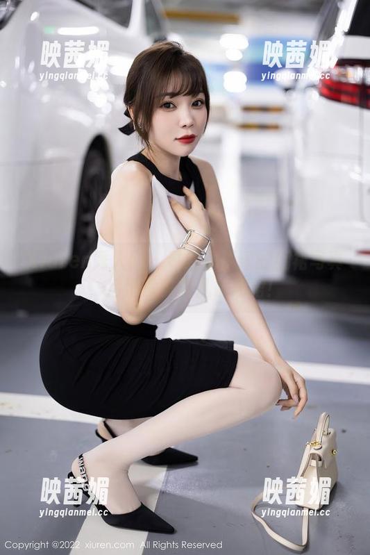 Xiuren秀人网 - 看到初梦瑶的红裙写真，后悔没多买几条红裙！