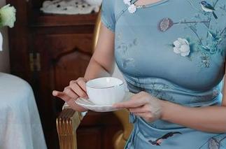 Xiuren秀人网 – 杨晨晨sugar的黑丝美腿翘臀合集——说实话，我一开始进去是为了什么呢？