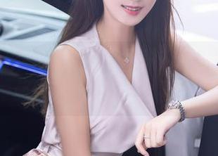 Xiuren秀人网 – 工作打卡或被吸引？——雅茹老师职业装写真就这样了