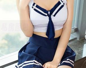 尤蜜荟私房图包，佳人如梦，心思缭乱，迷离不已。
