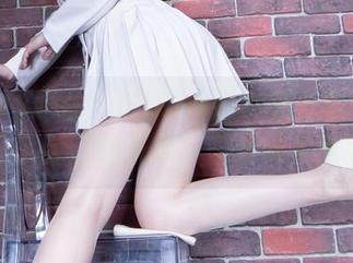 beautyleg – 在Lena的油亮写真中我看到了自己的未来，光滑得发光！