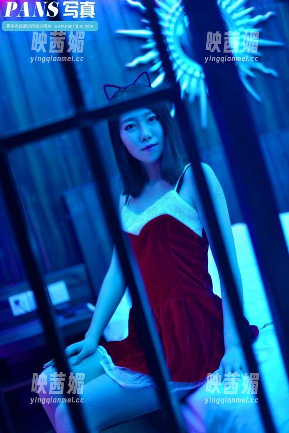 pans-小柔 pans - 这组毛衣合集里,小柔居然愣是把我带入了另一种思维…比如说,离不开她了?