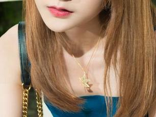 丽柜 – 一组小璐璐的写真，不只是少女，还有那个动人的眼神。