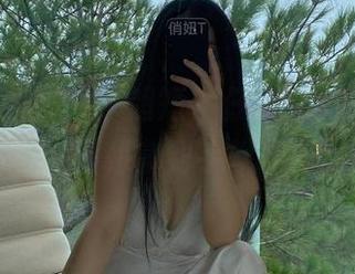 微密圈 – 俏妞t，超短牛仔，图包太好看了，福利拿到手软啊！