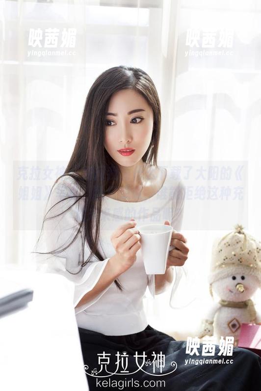 克拉女神 - 别问我为什么下载了大阳的《姐姐》写真，我只想说，谁能拒绝这种充满未来感的作品呢？
