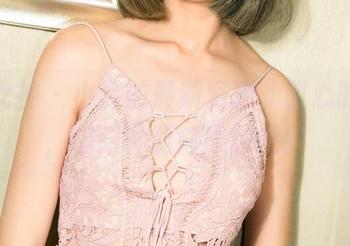 克拉女神 – 小芹的最新资源，甜心的样品，但眼神要够犀利哦！