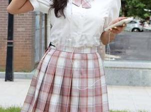 初夏女神 – 点点的办公室写真，偷偷发的福利