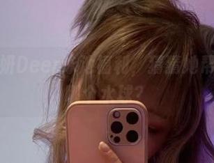 打卡啾小妍Deer泳池福利，猜猜她帮我找到了哪个水球？