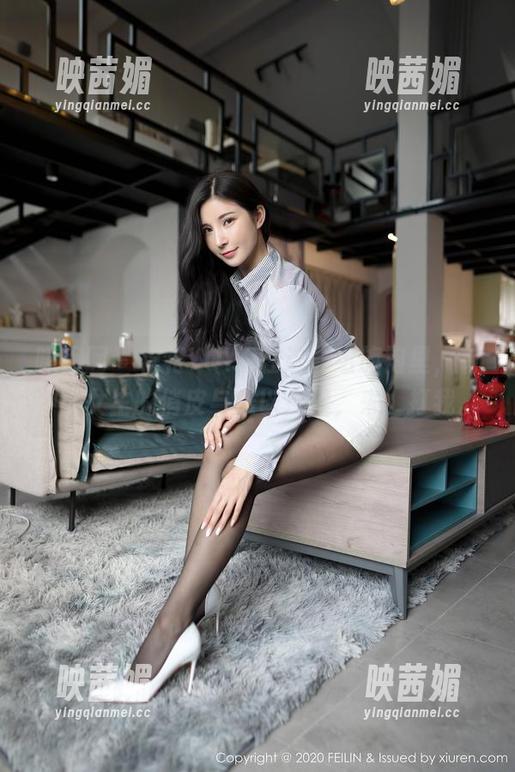 嗲囡囡 - 模特YOYO在这一组旗袍里，有种小女生的俏皮与难以捉摸，来，打我。