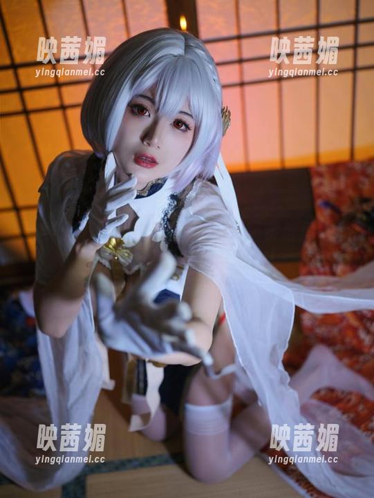 大梨子不是御姐美图秀：JK纪实与那本有趣的漫画版，下载吧你！