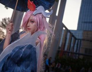 红裙摇曳，奶狮不咬人这次又想怎么圈粉？作品集期待更新！