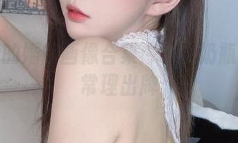 香饽饽的婚纱画像合集：小小奶瓶儿不按常理出牌