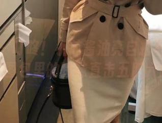 微密圈 – 叮咚！小芯酱油亮自拍写真上线，图包里的暧昧直击五脏六腑