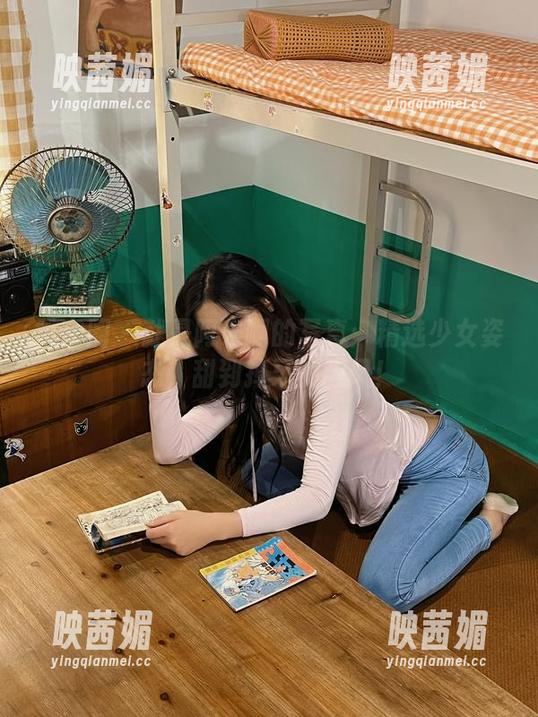 就是阿朱啊 微密圈 - 就是阿朱啊的写真:精选少女姿态,甜到掉牙的画风!