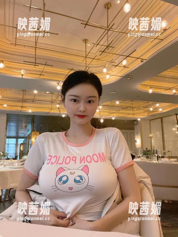 微密圈 - 左公子666碰上今天嘉宾贴，真得小心心脏，私房图片辣得有点超出我的接受范围。