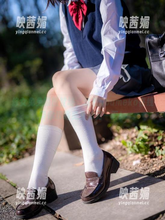 修女兔兔原图登场，幼爱youmeko在线带你领略兔兔的另一面！