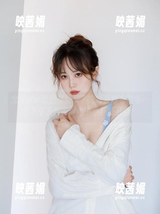 念雪ww的图集展示了定制蓝纱衣的每一个不平凡瞬间，心中小剧场开启！