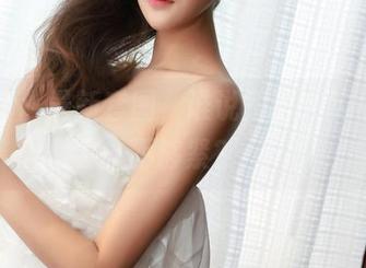 推女神 – 最新套图，谁说王语纯的牛仔裤不够紧？
