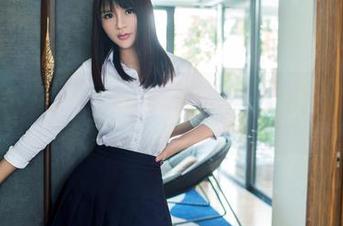 推女郎 – 杨伊空姐写真中，一张美图能打动多少心，来跟我算一算。