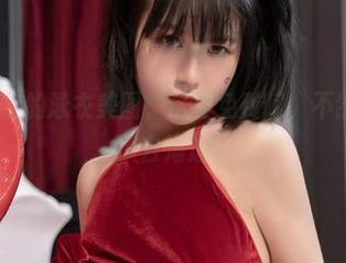 收集晕崽Zz的泳衣美图，这里免费阿，不然我也想要去海边