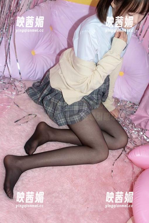 森萝财团 - 厨娘小梓的高清图册，谁说只会做菜的女生没可能吸引眼球！