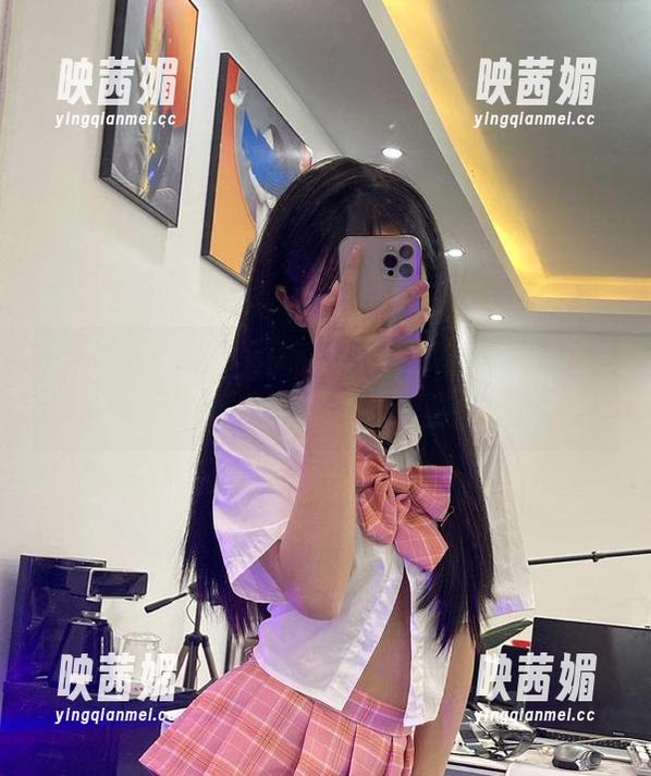微密圈 - 汤圆可甜了的写真集，海边的样子好像被浪拍了个遍。