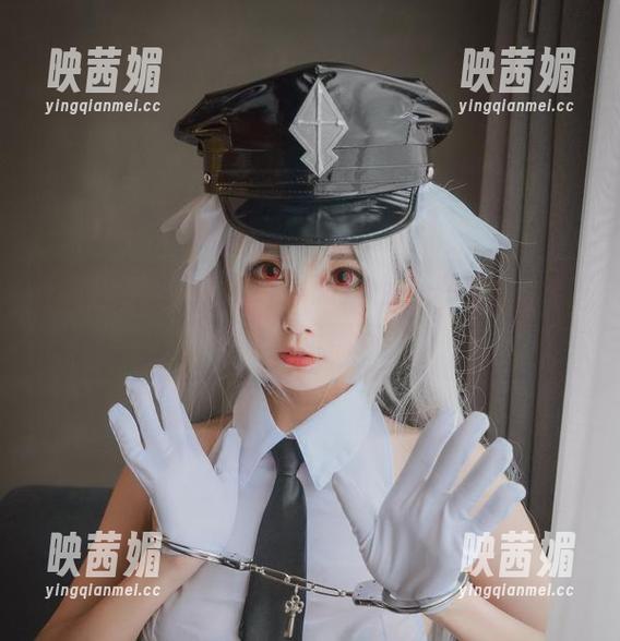 当清颜真德秀化身黑暗护士，私拍值得细品的“暗黑风”