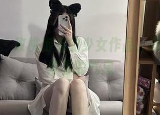 微密圈 – 玫桃泡芙的少女作品，巧妙藏着青春的气息