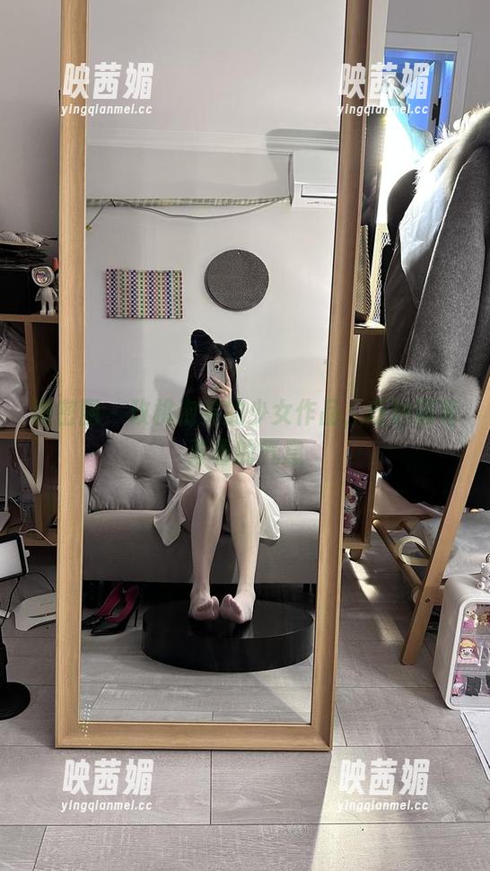 微密圈 - 玫桃泡芙的少女作品，巧妙藏着青春的气息