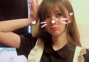 眼酱大魔王w的新裸足写真，看来这个夏天要被禁忌包围了。