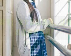 神乐坂真冬：兔女郎的原图，让我也想试试这种反差风！