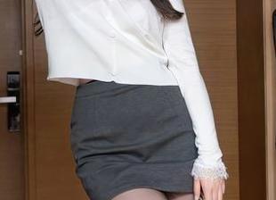 秀人网 – 原图里的周于希Sally婚纱一般亮眼，图包丰富得让我都没话说，天啊，这得是谁的神仙作品。