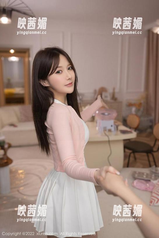 秀人网 - 周媛媛的职业装在线美图：向职场人士致敬，但更想说“我竟然可以这样上班！”