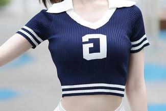 秀人网 – 透过周慕汐baby的我：私人写真变成了一场透明的探险