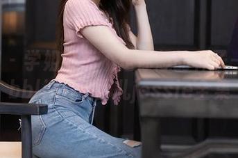 秀人网 – 学姐可能不是你想的样子——Babbling婕西儿jessie全集