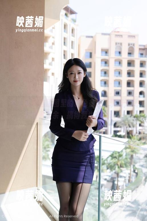 秀人网 - 这原图里的粉色条纹，糯美子竟然游刃有余，搞得我也想试试。
