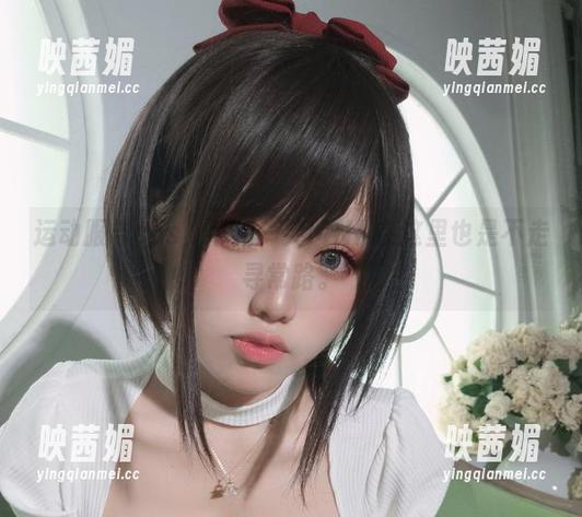运动服与cos，芊川一笑MNK在这里也是不走寻常路。