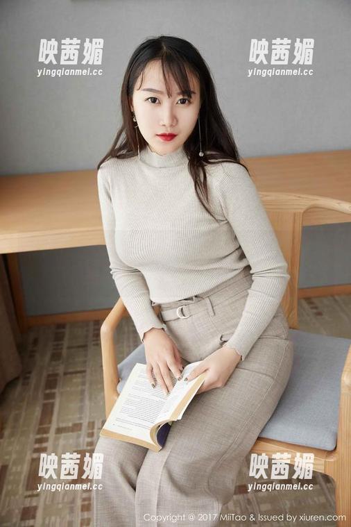 蜜桃社-琉璃lily 蜜桃社 - 稍微离谱,琉璃lily的办公室私房图包可以再平常点吗?